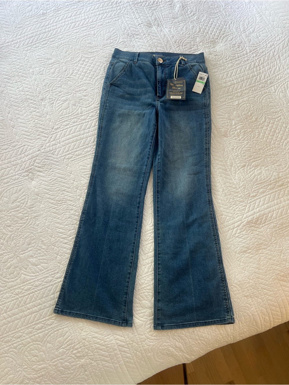 NWT Democracy Women's Dark Blue Flare Jeans